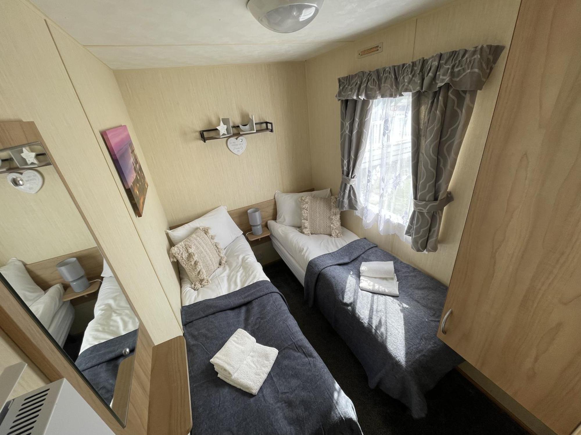 3 Bedroom Caravan, Edi Rita, Robin Hood, Pet Friendly Meliden Exterior photo